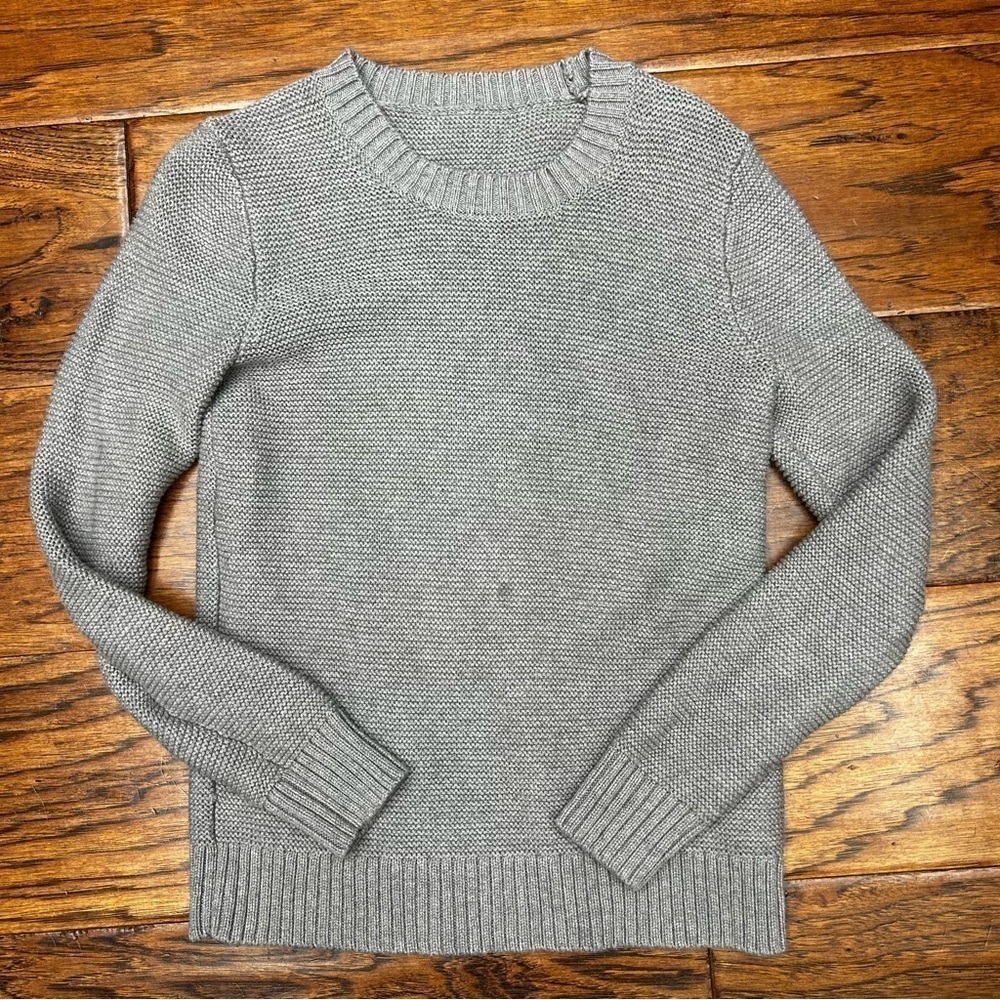 J Crew Classic mockneck crewneck‎ sweater